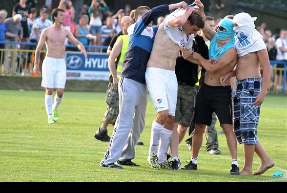 Ultras stahují dres z ostravského stopera Martina Kouila