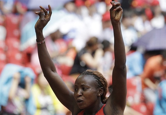 Joyce Zakaryová se raduje z keského rekordu na 400 metr, o její dalí slávu...