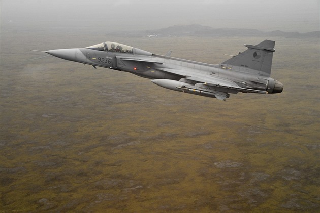 Gripeny se vrátily z Islandu do Čáslavi. Pět týdnů střežily severní Atlantik