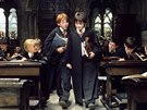 Snímek z prvního dílu Harryho Pottera a Kamene mudrc. Pedstaviteli Rona...