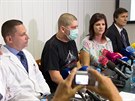 Lékai z praského IKEM zachránili pacienta, kterému kvli selhávajícím játrm...