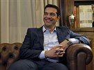 ecký premiér Alexis Tsipras podal i s celou svou vládou demisi. ecko tak...