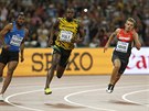 Usain Bolt (uprosted) v semifinále sprintu na 200 metr na MS v Pekingu