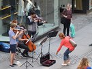 Pouliní muzikanti na eské ulici v Brn.