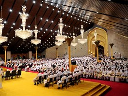 Palác brunejského sultána se veřejnosti otvírá jen po tři dny v roce v rámci...