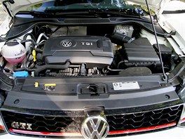 VW Polo GTI proti Opelu Corsa OPC