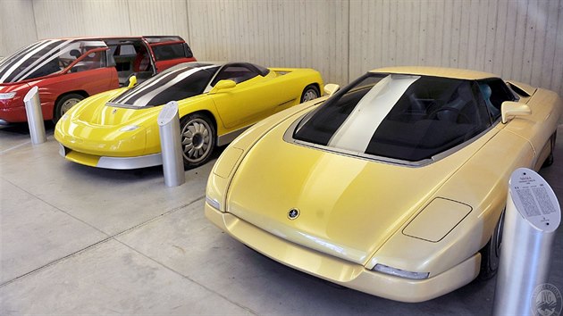 Prototypy zkrachoval karosrny Bertone m do aukce. (1990 Bertone Chevrolet Nivola Concept)