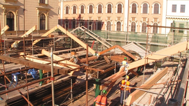 Rekonstrukce odjezdové haly Masarykova nádraží v roce 2011.