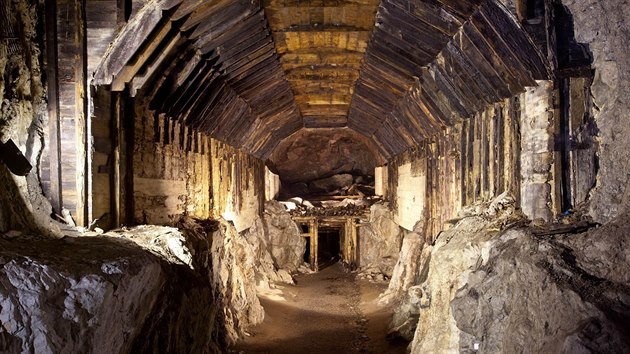 Tunelový komplex u polského Walbrzychu, kde se údajně nachází vlak s 300 tunami zlata, který na konci druhé světové války ukryli nacisté.