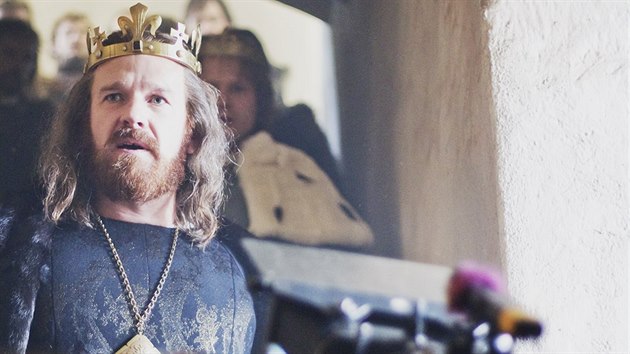 Na hradě Švihov se natáčí výpravný film Hlas pro římského krále. Na snímku herec Stanislav Majer. (25. srpna 2015)