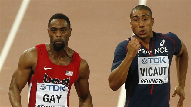 Ani Amerian Tyson Gay (vlevo) v semifinále bhu na 100 metr nezaváhal.