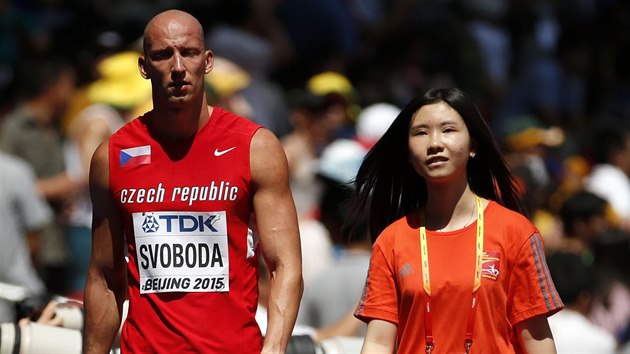 Pekk Petr Svoboda byl z rozbhu na 110 metr diskvalifikovn a opout stadion.