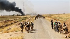 Pemergové v bojích proti Islámskému státu severn od Bagdádu (26. srpna 2015)