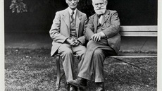 Cushing a Ivan Petrovi Pavlov na Fyziologickém kongresu v Bostonu v srpnu 1929.