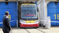 Nová tramvaj ForCity Alfa má plastové seda�ky, klimatizaci a wi-fi. (24. srpna...