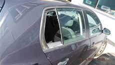 Rodi�e si zabouchli klí�ky v aut�, ve kterém tak uvízlo �estim�sí�ní miminko...