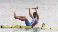 Josef Dostál se raduje v cíli závodu na 1 000 metr� na mistrovství sv�ta v...