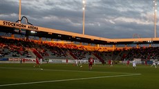 Pohled na stadion v Thunu.