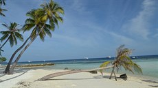 Plá na ostrov Maafushi, který patí mezi ty turisty navtvovanjí.