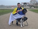 Petr Fochler s evropským saovým psem Ponou a jejich medailemi z ME 2014