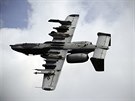 A-10 Thunderbolt II pedvádí demonstraci síly  bhem cviení Red Flag  na...