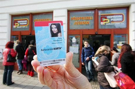 Na rozíení slueb Karlovarské karty si musejí obyvatelé msta jet chvíli pokat. Výhody zatím dostanou jen turisté.