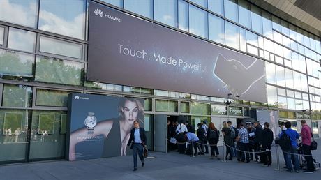 Voká Ludk: Premiéra pístroj Huawei v Berlín