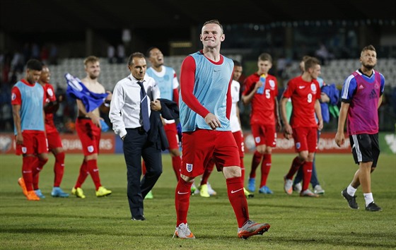 KRÁÍME NA EURO! Wayne Rooney a jeho spoluhrái z anglické reprezentace...