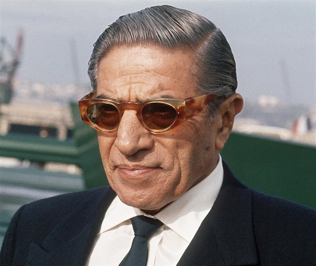 Nemám ani p�átele, ani nep�átele, jen konkurenty, �íkával Aristotel Onassis.