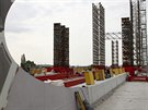 Výstavba tunelového komplexu Blanka - stavenit Trojský most 30. 5. 2012.