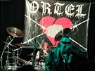 Koncert kapely Ortel v Po��tk�ch na Pelh�imovsku. S�l sokolovny byl vyprodan�,...