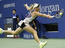 STÍHALA T̎KO. Caroline Wozniacká ve druhém kole US Open.