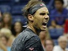 panlský tenista Rafael Nadal v duelu s Italem Fabiem Fogninim.