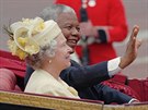 Královna Albta II. a Nelson Mandela (Londýn, 9. ervence 1996)