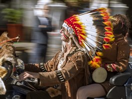 Spanil jzda motork pi pleitosti Prague Harley Days 2015