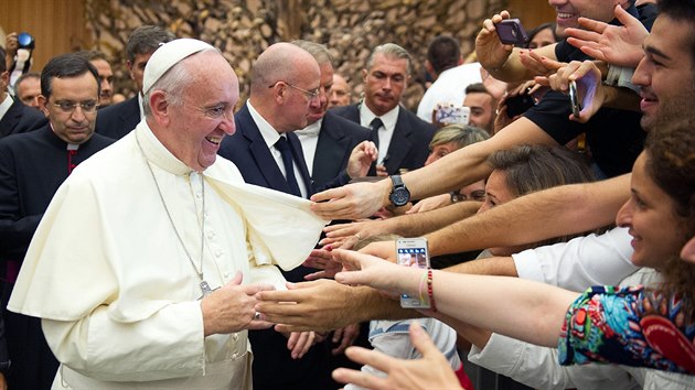 Pape Frantiek bhem audience ve Vatiknu. (6. z 2015)