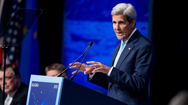 John Kerry na konferenci v Anchorage na Aljalce (31. 8. 2015)
