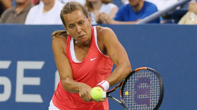 esk tenistka Barbora Strcov bojuje ve 3. kole US Open.