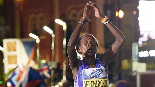 Keanka Peres Jepchirchirová ovládla mezinárodní becký závod na 10 km Grand...