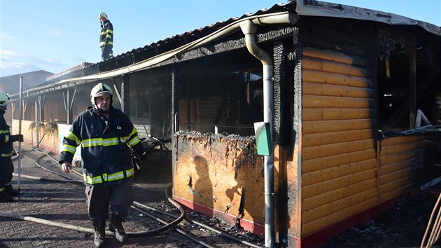 Hasiči dohasili požár restaurace v Zaječicích, specialista se poté ujal vyšetřování příčin jeho vzniku.