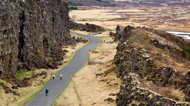 Thingvellir - prochzka mezi kontinenty