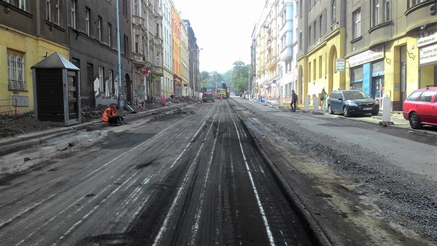 Rekonstrukce tramvajové trati v Blehradské ulici.
