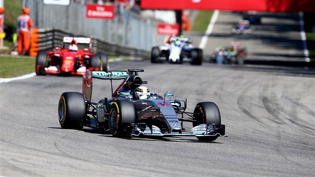 Lewis Hamilton v ele Velk ceny Itlie formule 1.