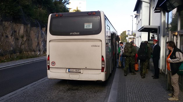 Na trati Liberec - Stará Paka probíhá velká výluka; dál musím pokraovat...