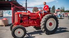 Sraz zemdlské techniky Kropáova Vrutice