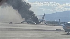 Na letiti v Las Vegas se vzal jeden z motor letadla britských aerolinek...