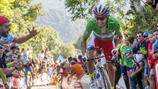 Joaquim Rodríguez de ve stoupání v 16. etap Vuelty.