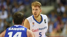 eský basketbalista Patrik Auda v útoné akci.