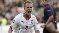 David Limberský se raduje z gólu v zápase v Loty�sku.