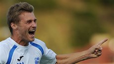 Ústecký fotbalista Michal Zeman slaví gól.